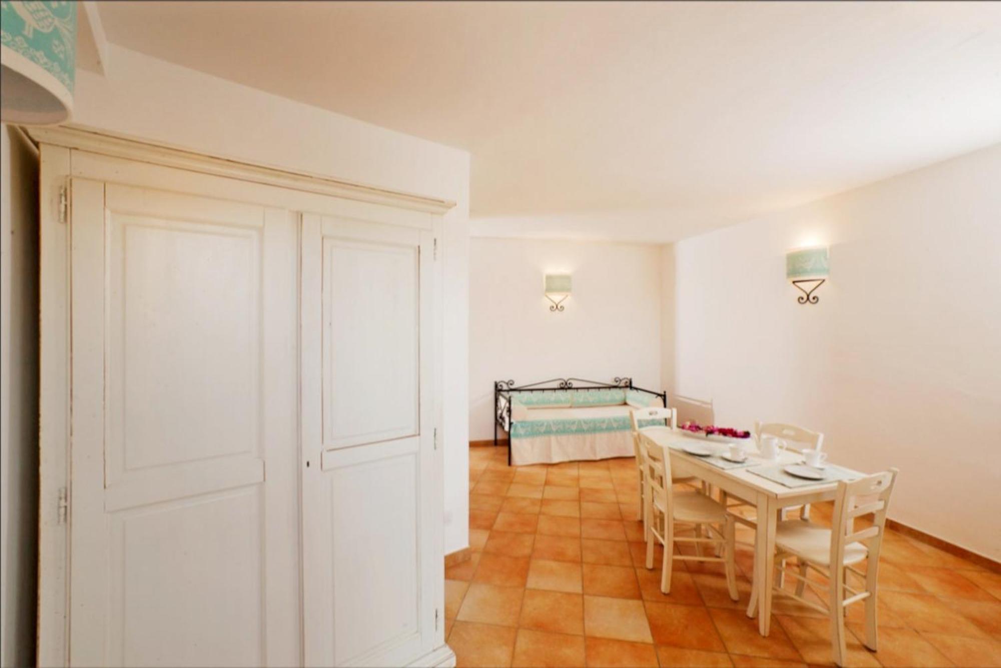Residence Pierre & Vacances Vignola Mare Εξωτερικό φωτογραφία
